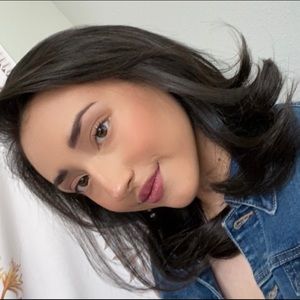 Meet your Posher, Victoria